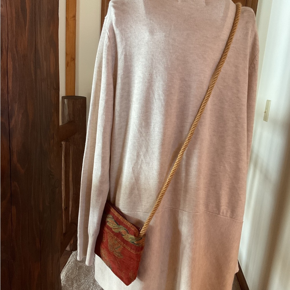 Hand woven tapestry bag.. - Picture 3 of 6